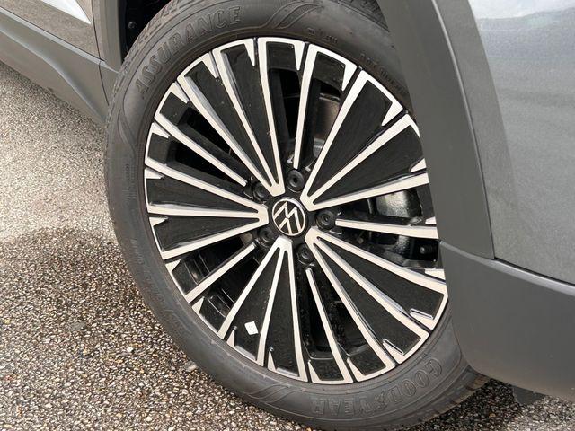 2026 Volkswagen Taos SE