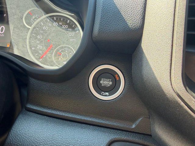 2026 Ram 1500 Big Horn Crew Cab 4x2 5'7" Box