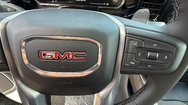 2026 GMC Sierra 1500 Crew Cab, Short Bed, SLT, 4WD