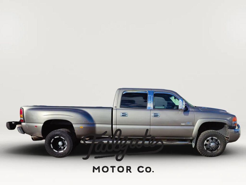 2006 GMC Sierra 4WD Crew Cab SLE2 DRW's photo