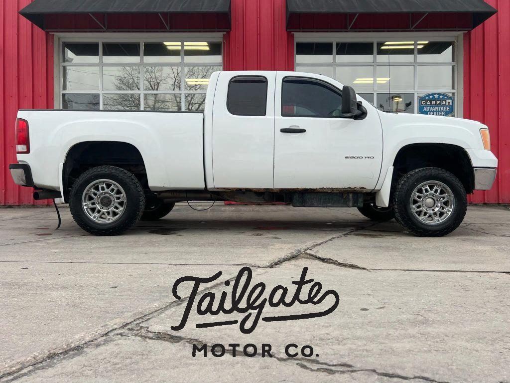 2013 GMC Sierra 4WD Extended Cab 8ft Work Truck's photo
