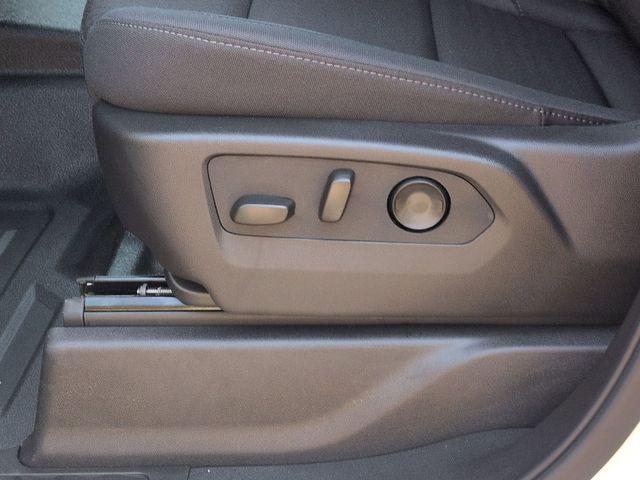 2026 GMC Sierra 1500 Crew Cab, Short Bed, Pro, 4WD