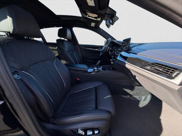 2022 BMW M5 i xDrive