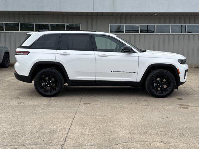 2026 Jeep Grand Cherokee GRAND CHEROKEE LAREDO ALTITUDE 4X4