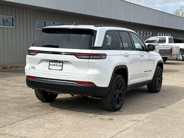 2026 Jeep Grand Cherokee GRAND CHEROKEE LAREDO ALTITUDE 4X4