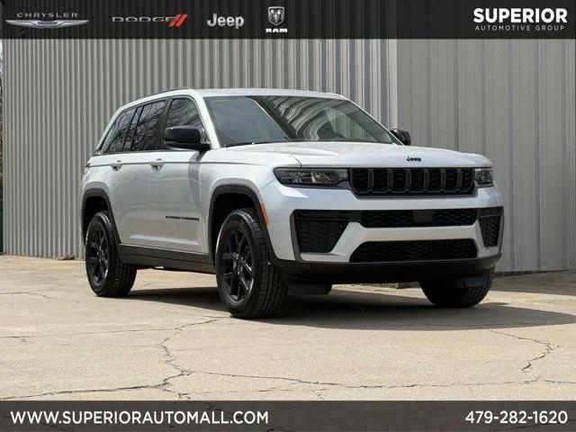 2026 Jeep Grand Cherokee GRAND CHEROKEE LAREDO ALTITUDE 4X4