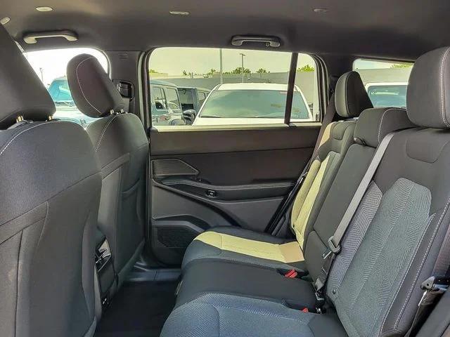 2026 Jeep Cherokee Laredo 4x4