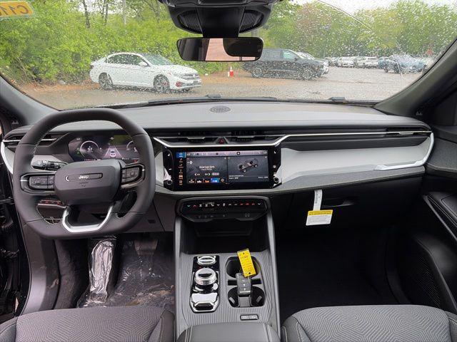 2026 Jeep Cherokee Laredo 4x4