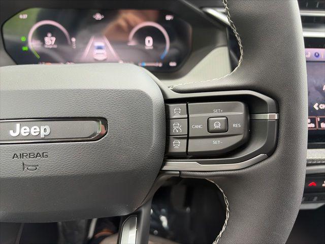 2026 Jeep Cherokee Laredo 4x4