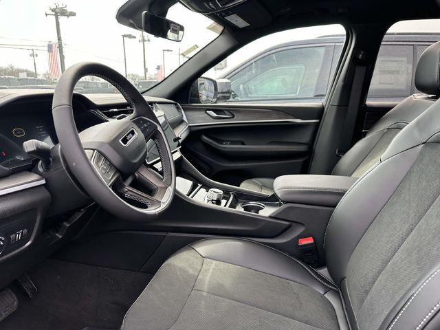 2026 Jeep Grand Cherokee GRAND CHEROKEE LAREDO ALTITUDE 4X4 2026 Jeep Grand Cherokee GRAND CHEROKEE LAREDO ALTITUDE 4X4