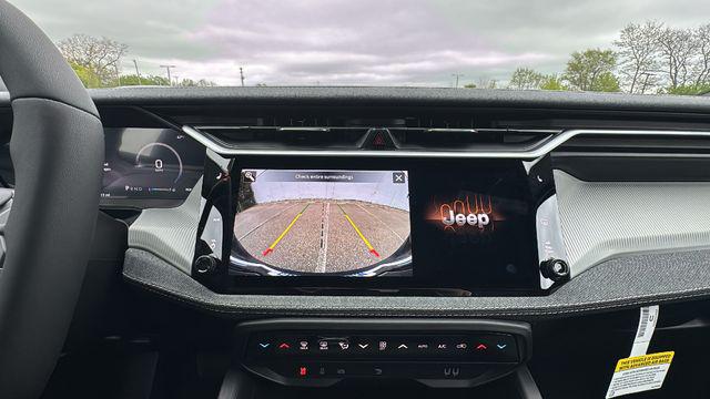 2026 Jeep Cherokee Laredo 4x4