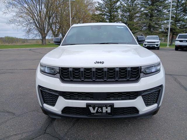 2026 Jeep Grand Cherokee GRAND CHEROKEE LAREDO ALTITUDE 4X4
