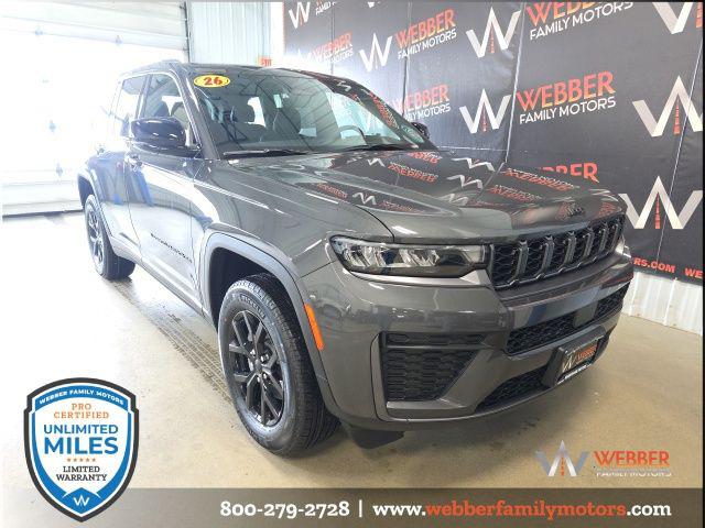 2026 Jeep Grand Cherokee GRAND CHEROKEE LAREDO ALTITUDE 4X4