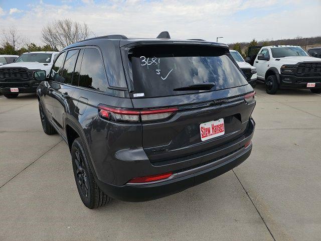 2026 Jeep Grand Cherokee Altitude 4x4