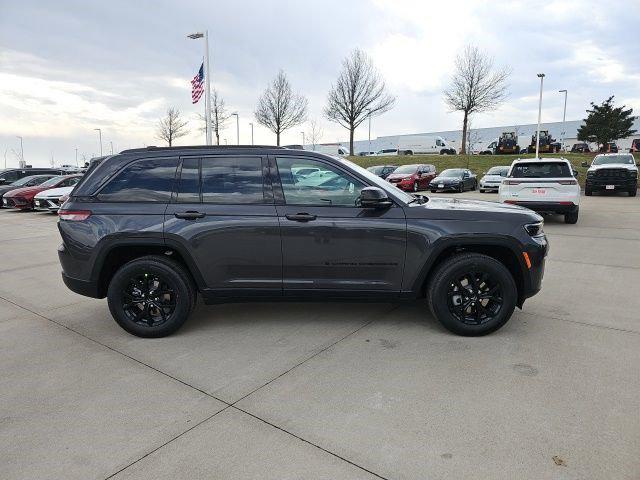 2026 Jeep Grand Cherokee Altitude 4x4