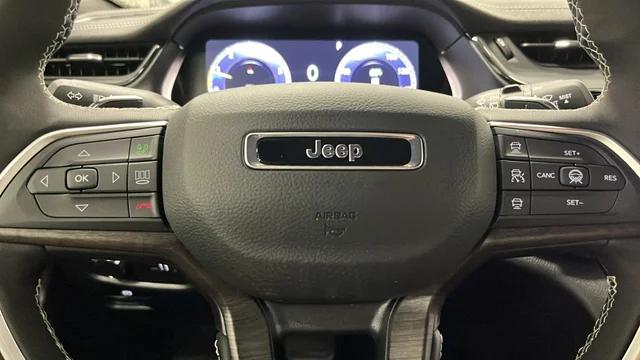 2026 Jeep Grand Cherokee Altitude 4x4