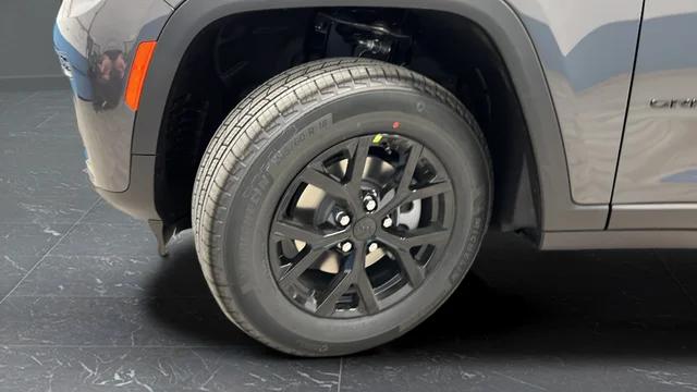 2026 Jeep Grand Cherokee Altitude 4x4