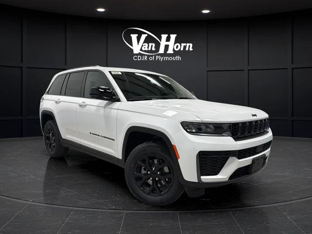 2026 Jeep Grand Cherokee Altitude 4x4 for sale in Plymouth, WI