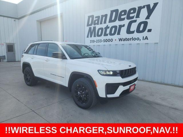 2026 Jeep Grand Cherokee GRAND CHEROKEE LAREDO ALTITUDE 4X4