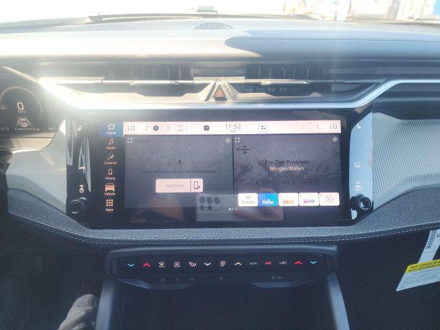 2026 Jeep Cherokee CHEROKEE LAREDO 4X4