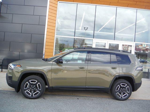 2026 Jeep Cherokee CHEROKEE LAREDO 4X4