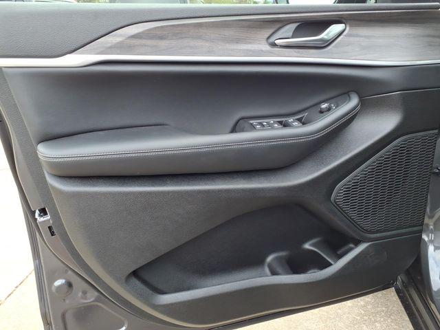 2026 Jeep Grand Cherokee Altitude 4x2