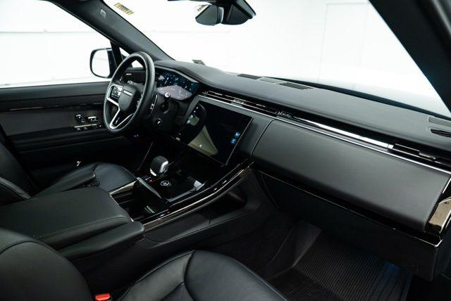 2025 Land Rover Range Rover Sport P360 S