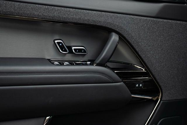 2025 Land Rover Range Rover Sport P360 S