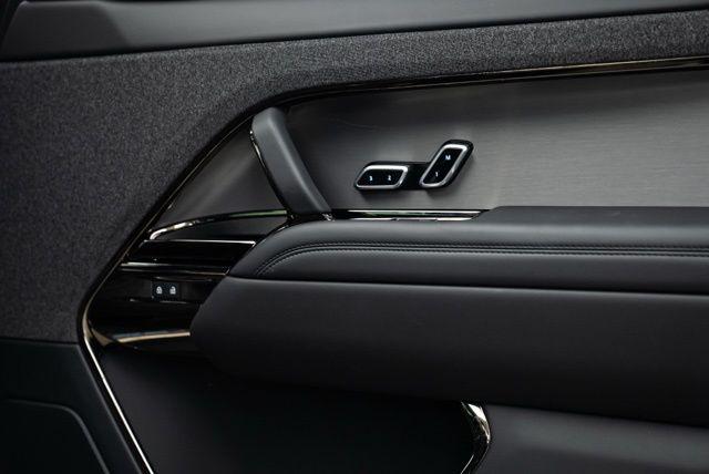 2025 Land Rover Range Rover Sport P360 S