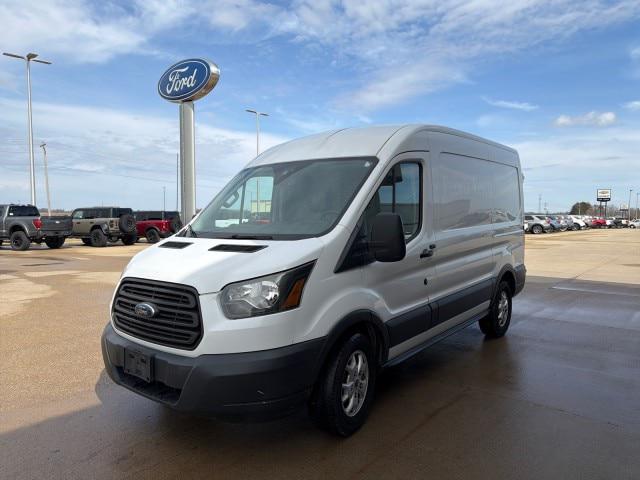 2015 Ford Transit 130 WB Medium Roof Cargo