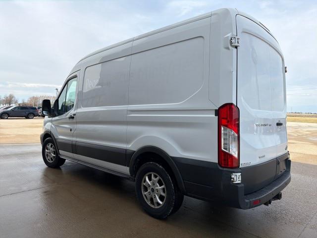 2015 Ford Transit 130 WB Medium Roof Cargo