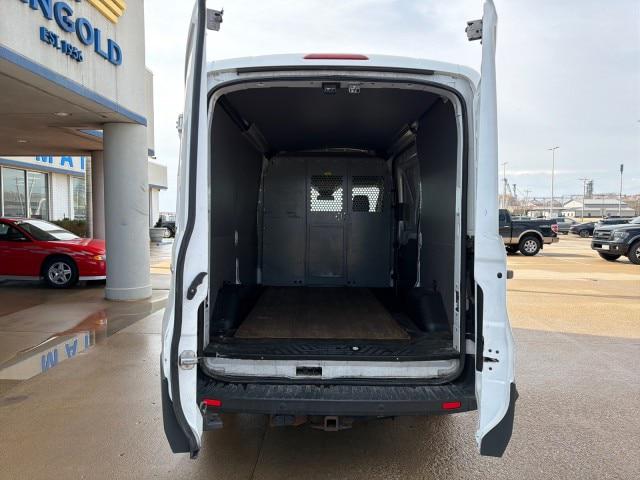 2015 Ford Transit 130 WB Medium Roof Cargo