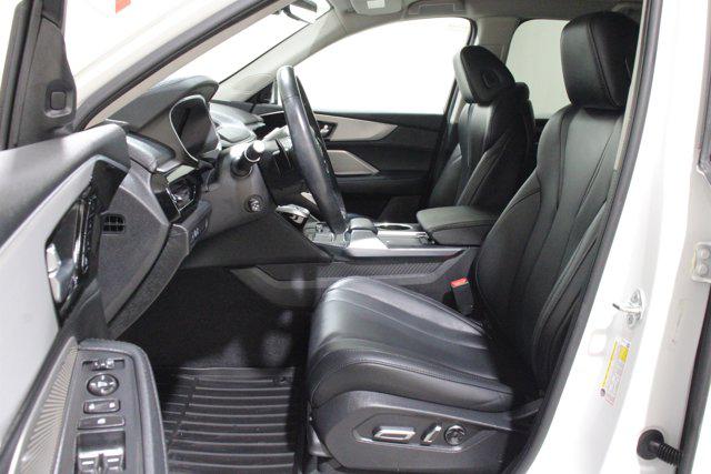 2023 Acura MDX Standard