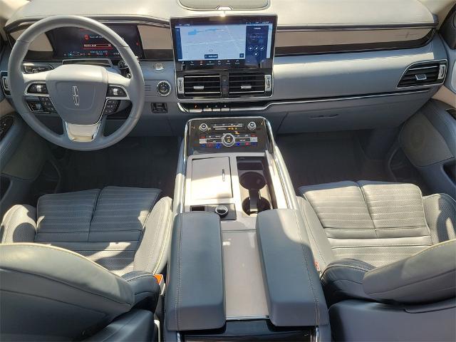 2024 Lincoln Navigator Black Label L