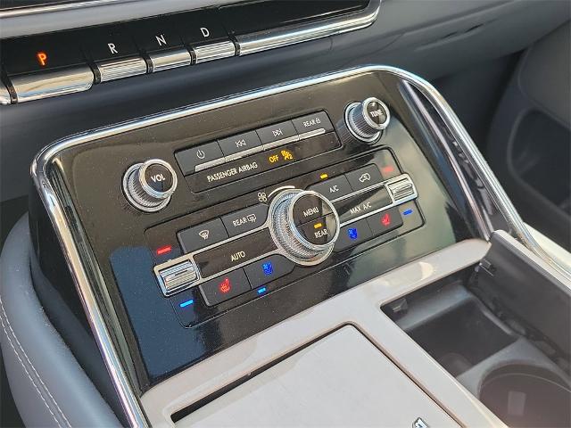 2024 Lincoln Navigator Black Label L