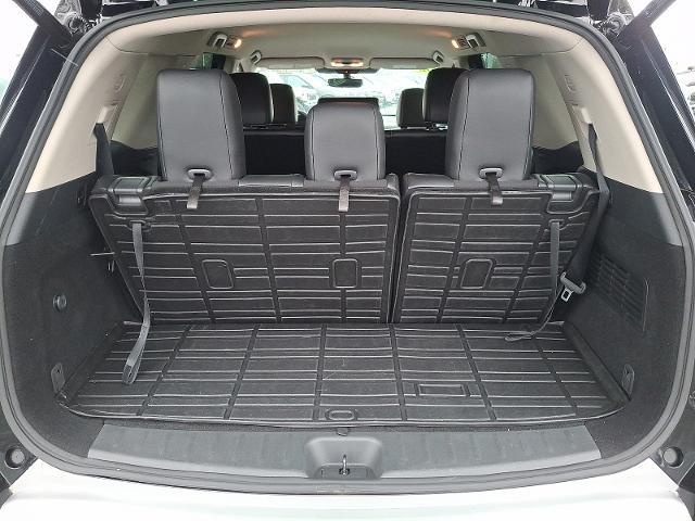 2023 Nissan Pathfinder SL 4WD