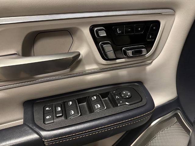 2025 Ram 1500 Tungsten Crew Cab 4x4 5'7" Box
