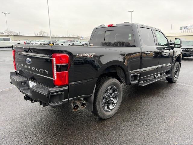 2023 Ford F-350 LARIAT