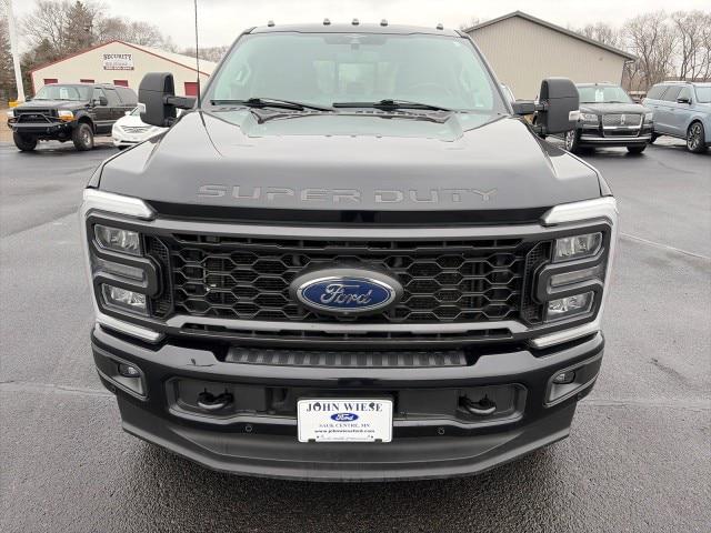 2023 Ford F-350 LARIAT