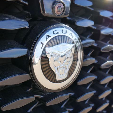 2024 Jaguar F-PACE SVR P550 AWD Automatic