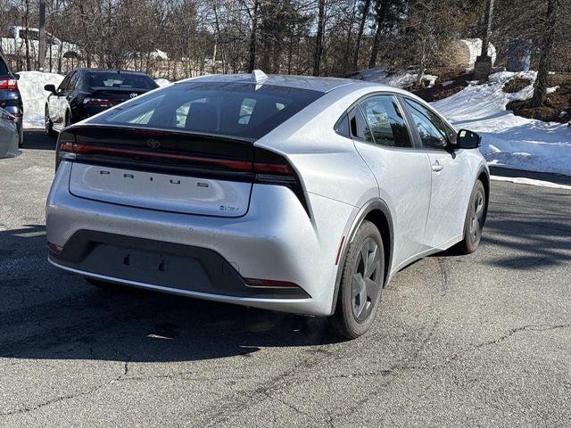 2025 Toyota Prius LE
