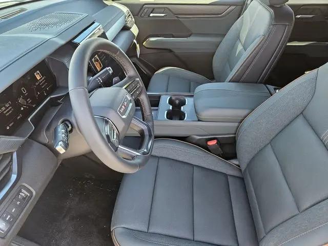 2026 GMC Acadia AT4 AWD