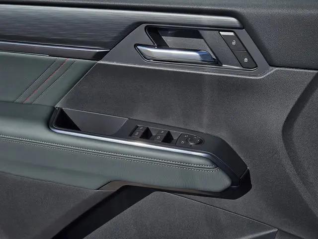 2026 GMC Acadia AT4 AWD