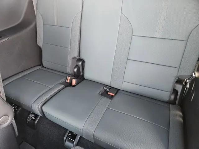 2026 GMC Acadia AT4 AWD
