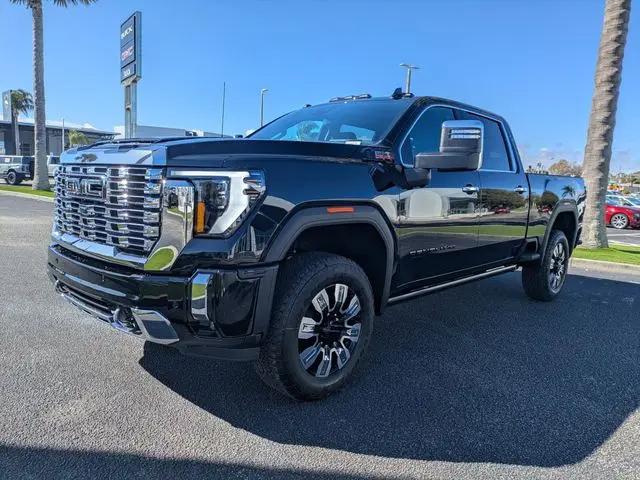 2026 GMC Sierra 2500HD Crew Cab, Standard Bed, Denali, 4WD