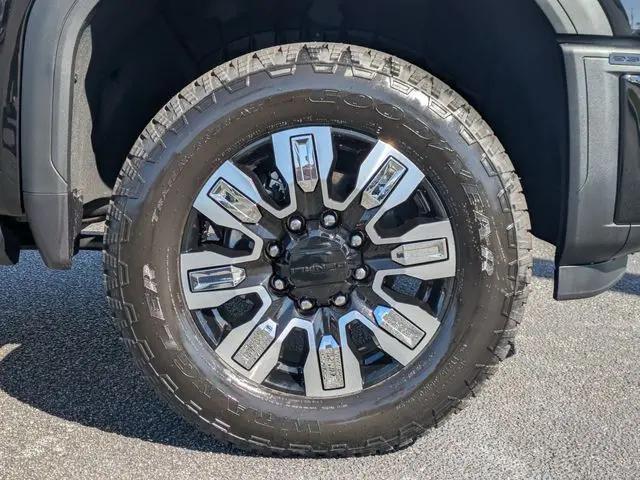 2026 GMC Sierra 2500HD Crew Cab, Standard Bed, Denali, 4WD