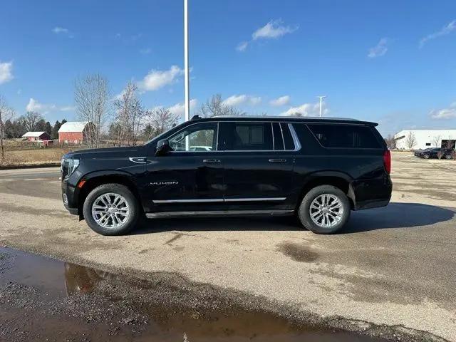 2024 GMC Yukon XL 4WD SLT