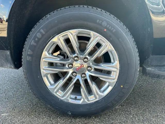 2024 GMC Yukon XL 4WD SLT