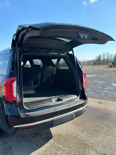 2024 GMC Yukon XL 4WD SLT