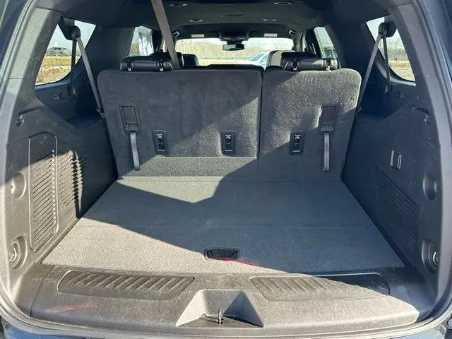 2024 GMC Yukon XL 4WD SLT